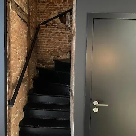 2 Bedroom Duplex In The Historic Heart Of アパート