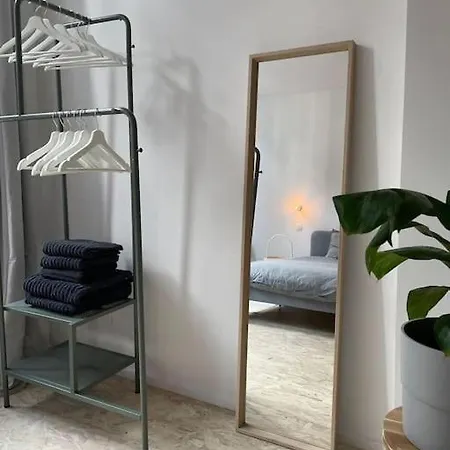 2 Bedroom Duplex In The Historic Heart Of Lägenhet Liège