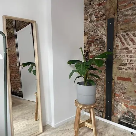 アパート 2 Bedroom Duplex In The Historic Heart Of リエージュ